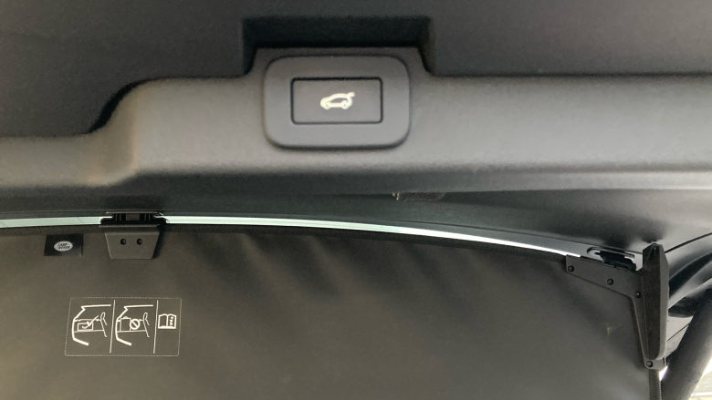 Land Rover Discovery 3.0 D300 Dynamic HSE 5dr Auto Diesel Station Wagon